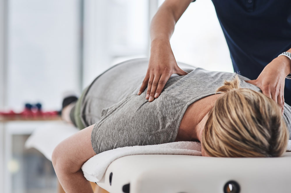 A patient getting a chiropractic alignment